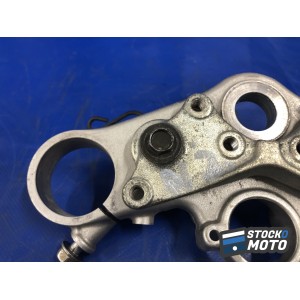 Te de fourche supérieur n°2 HONDA 1300 PAN EUROPEAN de 2002 à 2007. 