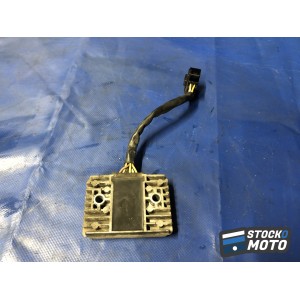 Regulateur de tension Kawasaki ER-5 N de 2001 à 2006.