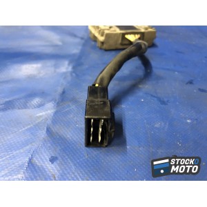 Regulateur de tension Kawasaki ER-5 N de 2001 à 2006.