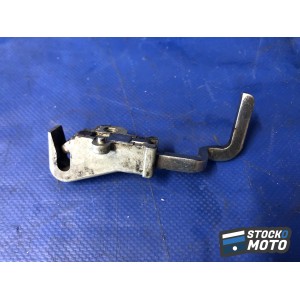 Verrouillage de selle HONDA CBF 600 S de 2004 à 2007.