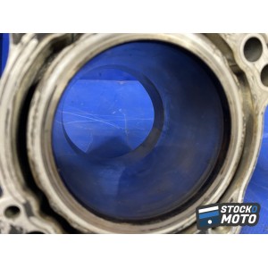 Cylindre piston avant