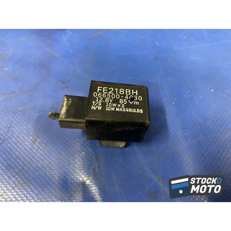 Centrale clignotant 3XV833502300 YAMAHA FZ6 S de 2004 à 2006.