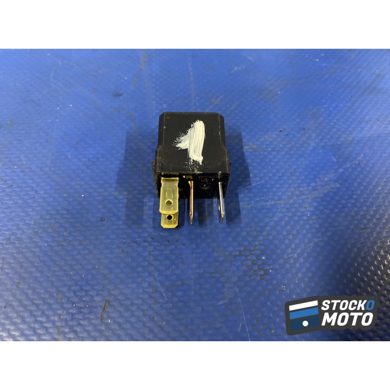 Relais n°1 5EA819502000 YAMAHA FZ6 S de 2004 à 2006.