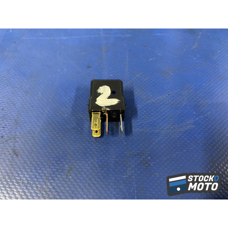 Relais n°2 5EA819502000 YAMAHA FZ6 S de 2004 à 2006.
