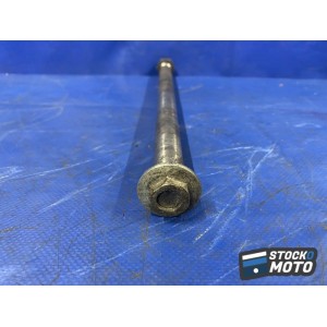 Axe de roue arriere 
