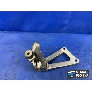 Platine repose pied passager droite 