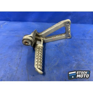 Platine repose pied passager droite 