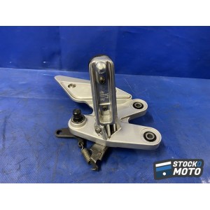 Platine repose pied droite 