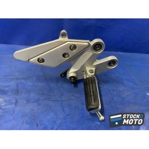 Platine repose pied droite 