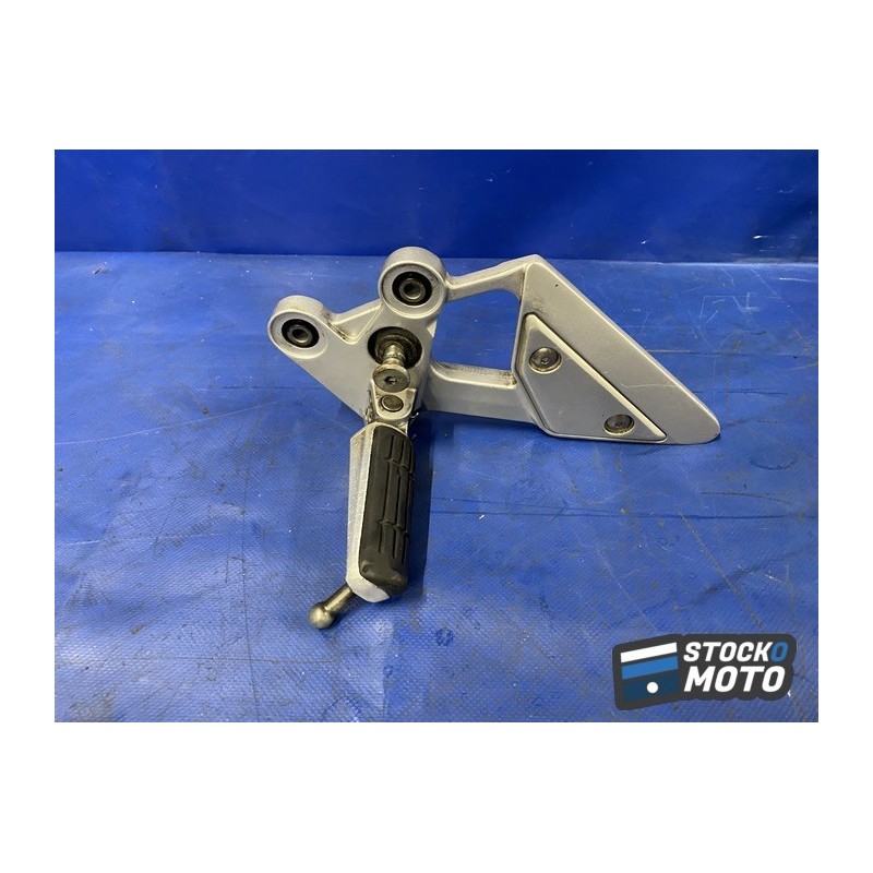 Platine repose pied gauche 