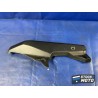 Cache plastique intérieur de tête de fourche gauche 