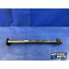 Axe de roue arriere 