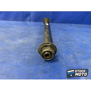 Axe de roue arriere 
