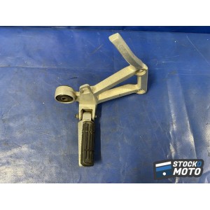 Platine repose pied passager droite 
