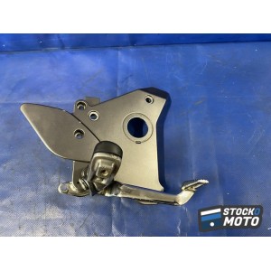 Platine repose pied droite 