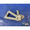 Platine repose pied passager droite 