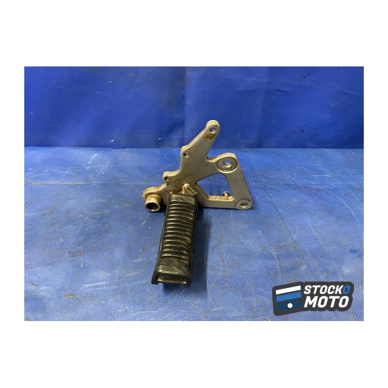 Platine repose pied droite 