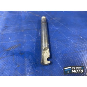 Axe de biellette d'embrayage 