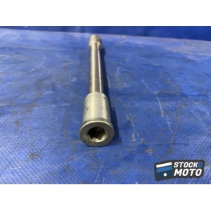 Axe de roue avant 