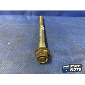 Axe de roue arriere 