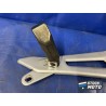 Platine repose pied passager droite 