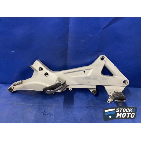 Platine repose pied droite 