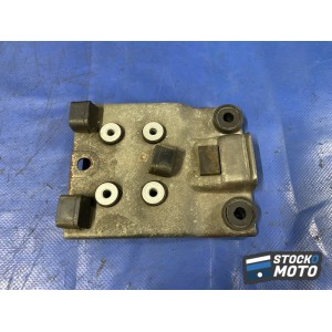 Support de reservoir SUZUKI GSF 650 Bandit N de 2005 à 2006.