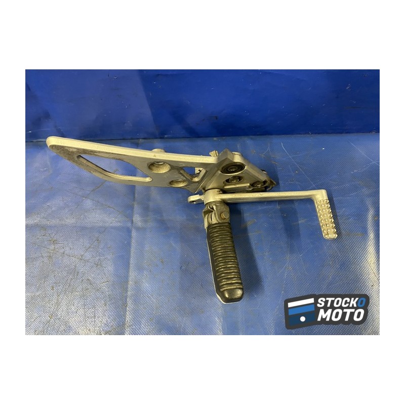 Platine repose pied droite