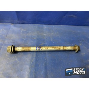 Axe de roue arriere 