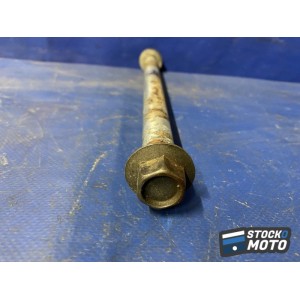 Axe de roue arriere 