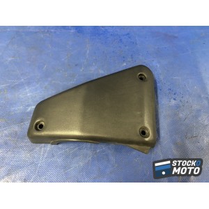 Cache rampe de carburateur gauche 