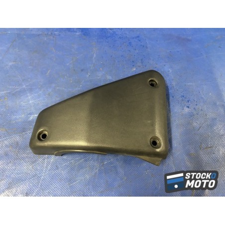 Cache rampe de carburateur gauche 
