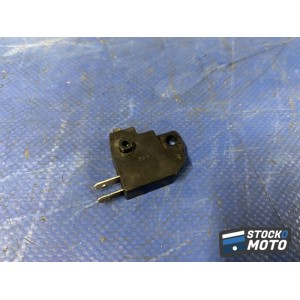 Contacteur de frein avant 