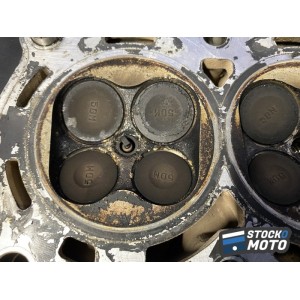 Culasse avec arbre a came 