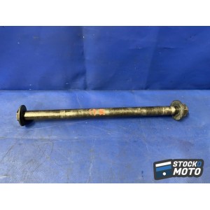 Axe de roue arriere 