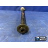 Axe de roue arriere 