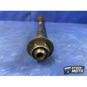 Axe de roue arriere 