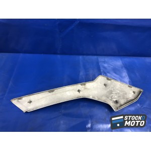 Cache sous selle droit APRILIA RST 1000 FUTURA 