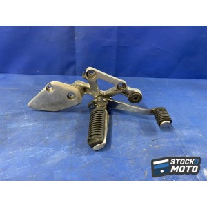 Platine repose pied droite 