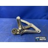 Platine repose pied passager droite 
