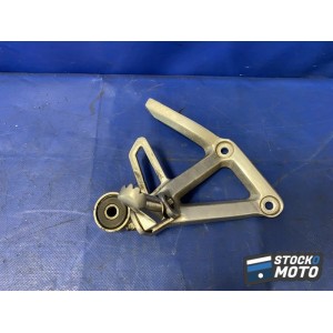 Platine repose pied passager droite 