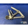 Platine repose pied passager droite 