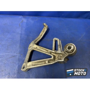 Platine repose pied passager droite 