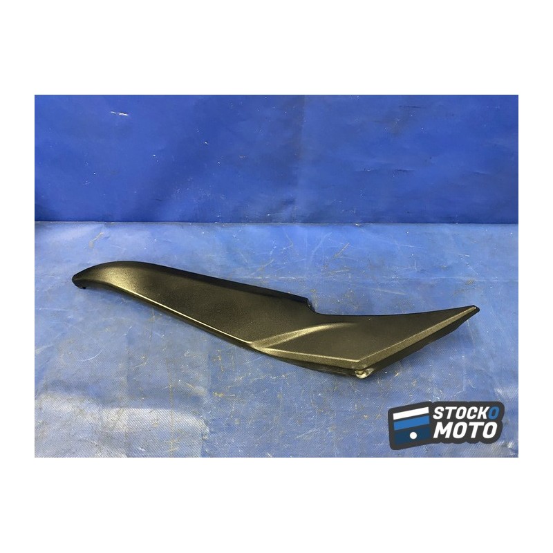 Cache sous selle gauche 