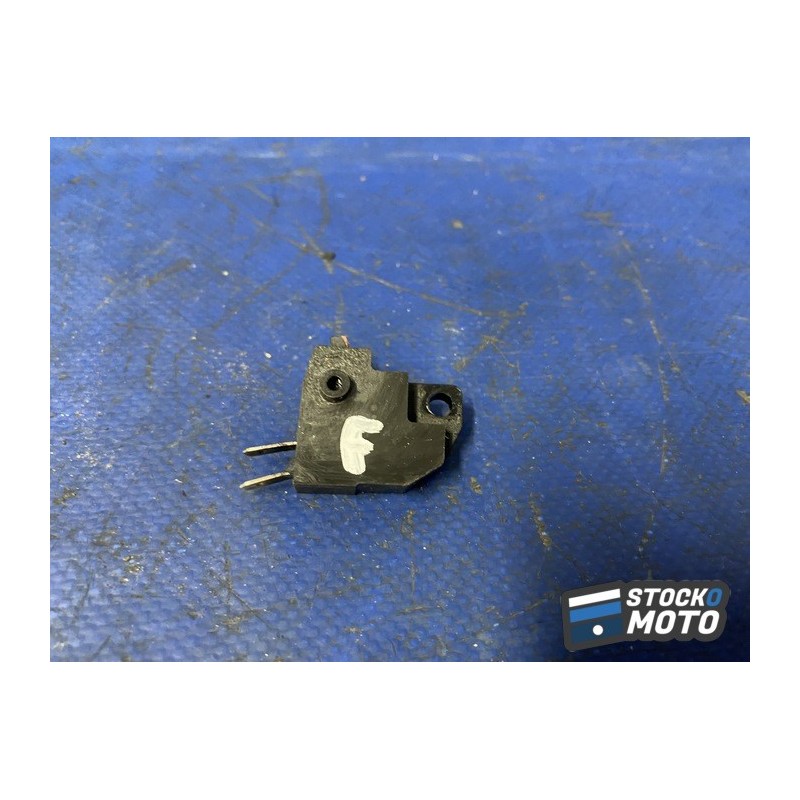 Contacteur de frein avant 