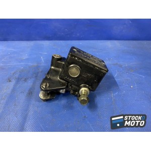 Maitre cylindre de frein avant 