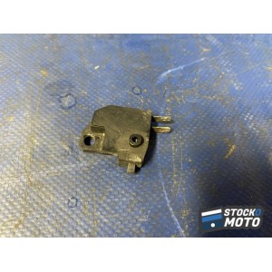 Contacteur de frein avant 