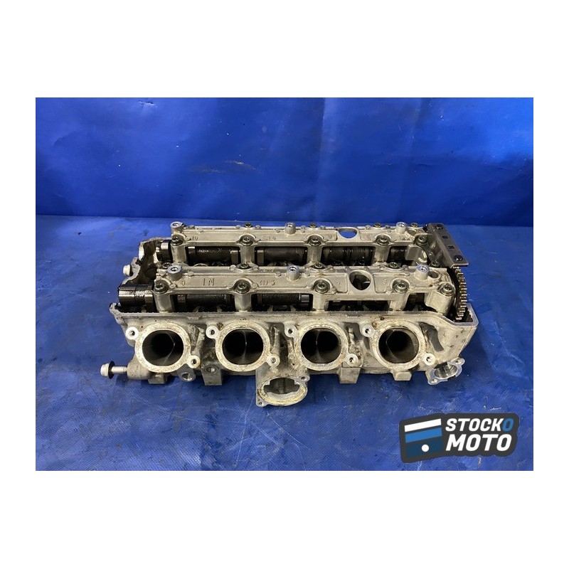 Culasse avec arbre a came 