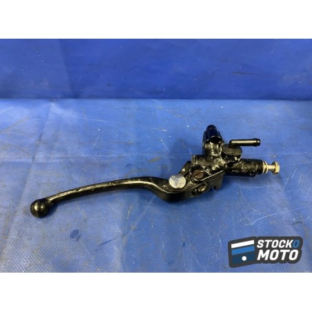 Maitre cylindre de frein avant 