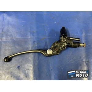 Maitre cylindre de frein avant 